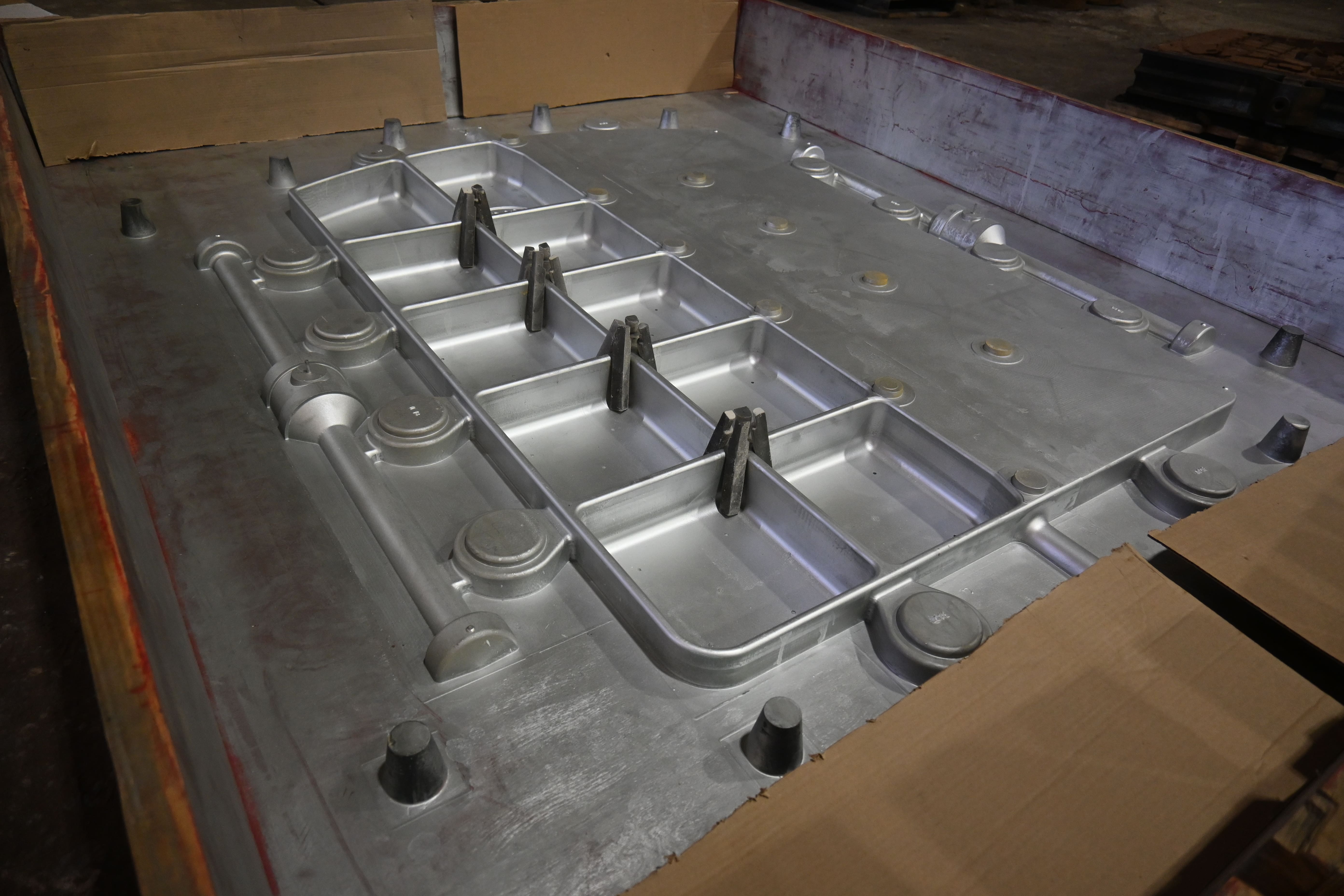 High-Temperature Furnace Doors 